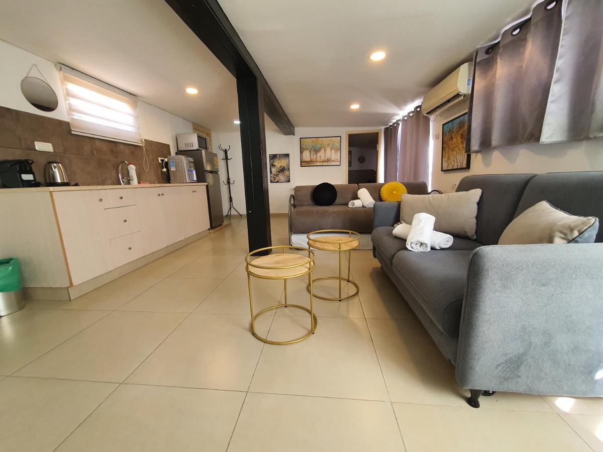 Barak Royal Suites 20 Sea View - ג'קוזי בחצר ומרפסות עם נוף לים Eilat Exterior photo